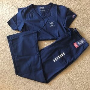 NWT Navy Cherokee Nursing Scrub Set 💉